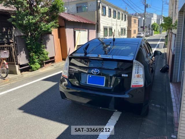 Toyota PRIUS 2009-10 8368208-2