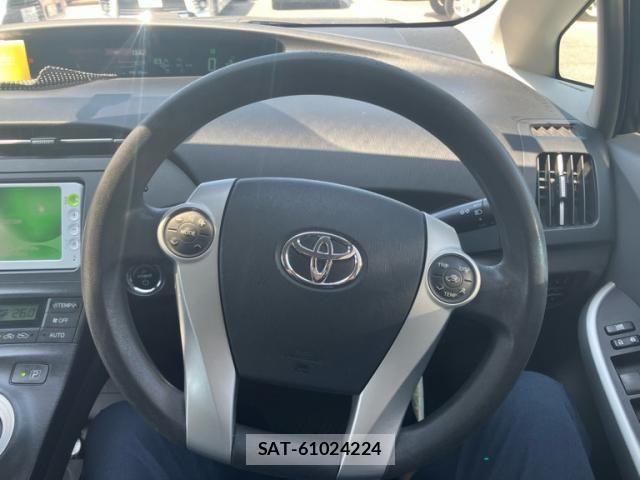 Toyota PRIUS 2009-07 8368196-14