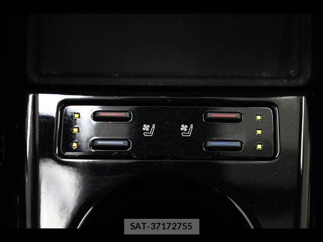 Toyota PRIUS 2019-06 8368152-14