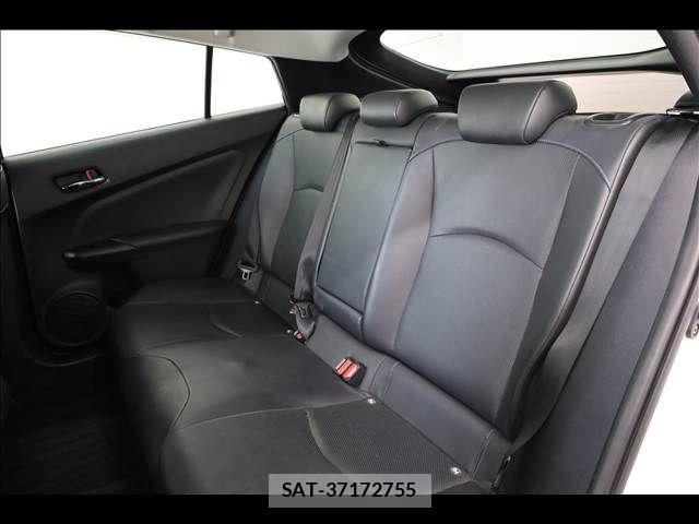 Toyota PRIUS 2019-06 8368152-18