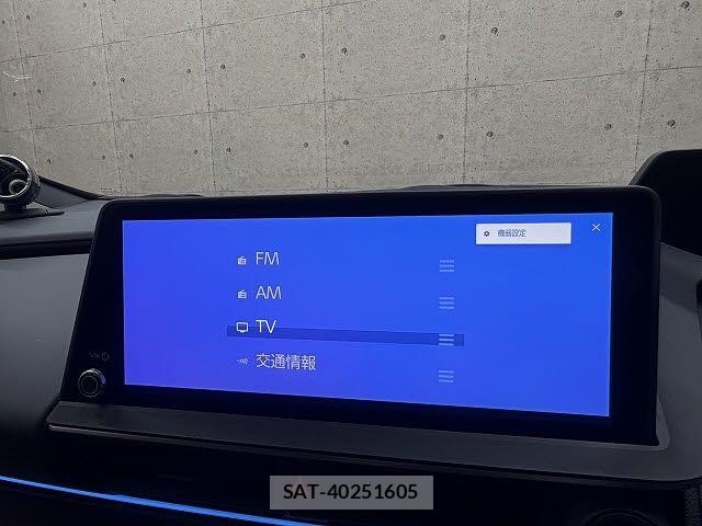 Toyota PRIUS 2023-09 8368127-11