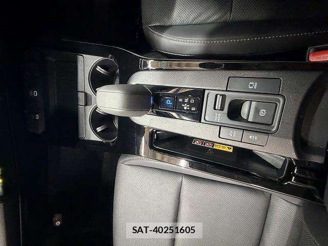 Toyota PRIUS 2023-09 8368127-16