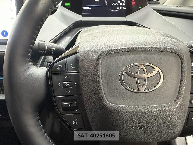 Toyota PRIUS 2023-09 8368127-17