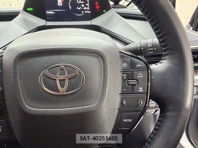 Toyota PRIUS 2023-09 8368127-18