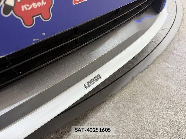 Toyota PRIUS 2023-09 8368127-23