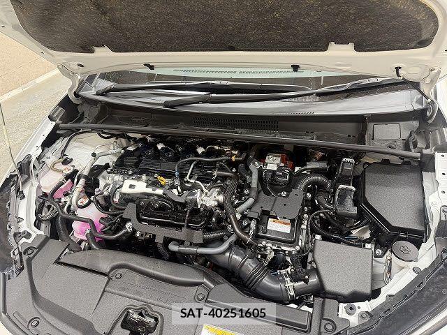 Toyota PRIUS 2023-09 8368127-26