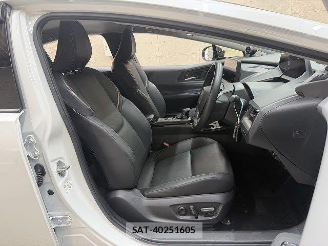 Toyota PRIUS 2023-09 8368127-3
