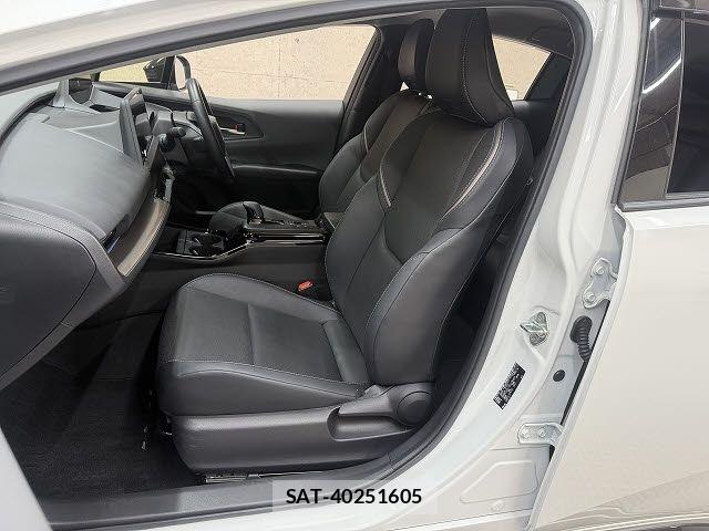 Toyota PRIUS 2023-09 8368127-5