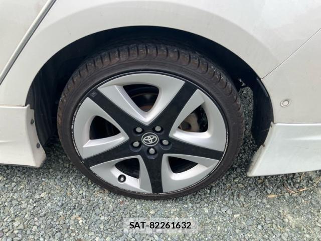 Toyota PRIUS 2017-11 8368169-9