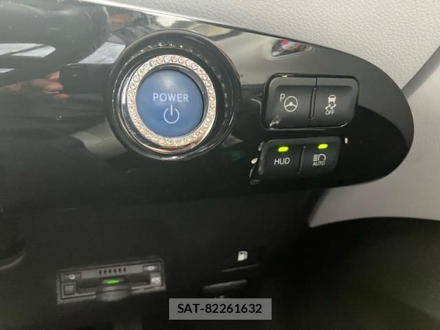 Toyota PRIUS 2017-11 8368169-15