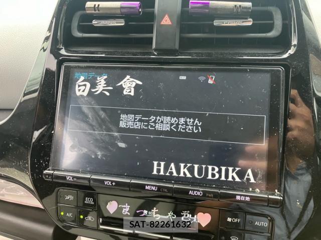 Toyota PRIUS 2017-11 8368169-18