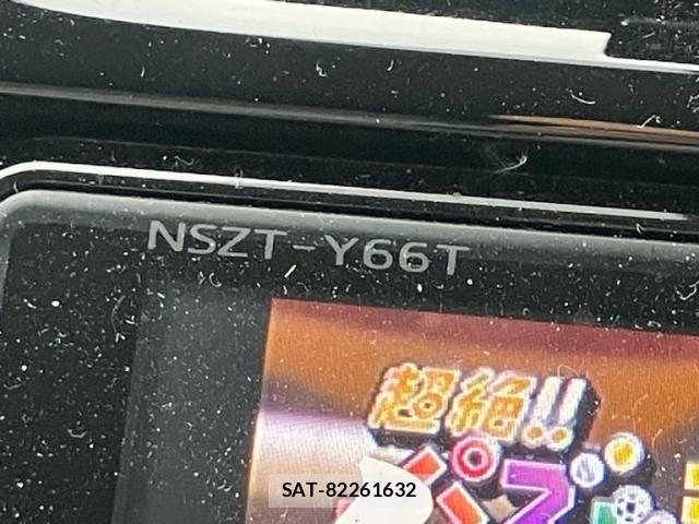Toyota PRIUS 2017-11 8368169-21