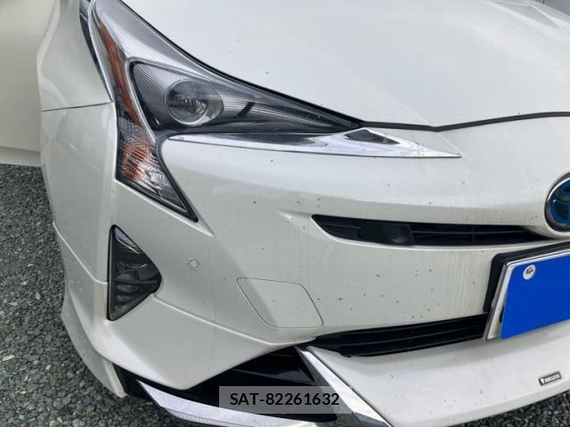 Toyota PRIUS 2017-11 8368169-1