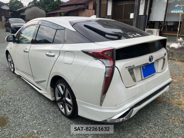 Toyota PRIUS 2017-11 8368169-5
