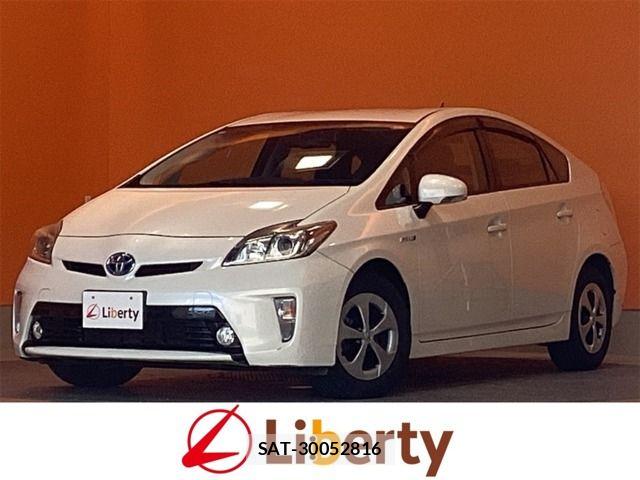 Toyota PRIUS 2014-03 8368179-0
