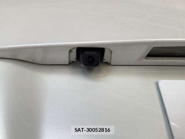 Toyota PRIUS 2014-03 8368179-16