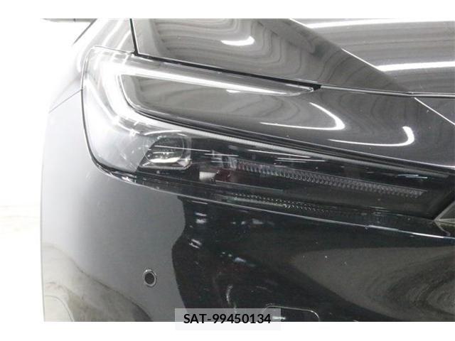 Toyota PRIUS 2023-12 8368141-11