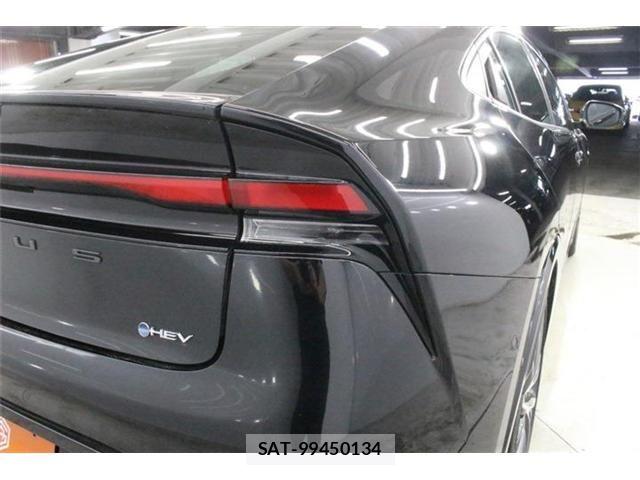 Toyota PRIUS 2023-12 8368141-16