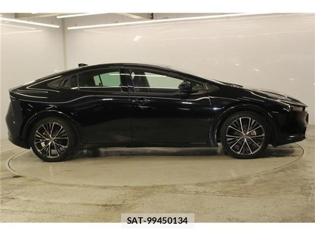 Toyota PRIUS 2023-12 8368141-3