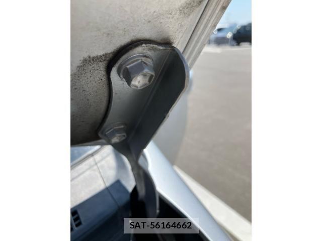 Toyota PRIUS 2011-11 8368213-19