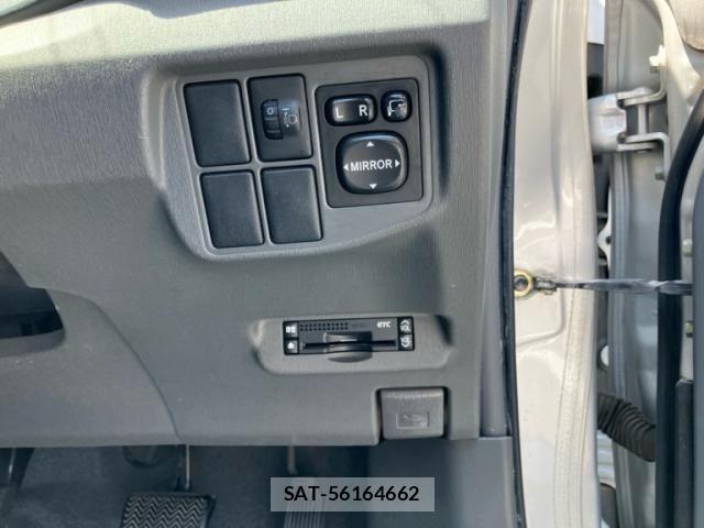 Toyota PRIUS 2011-11 8368213-23