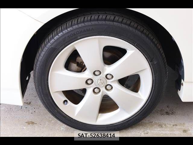 Toyota PRIUS 2013-07 8368171-13