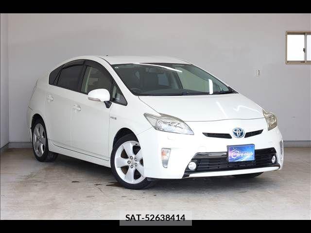 Toyota PRIUS 2013-07 8368171-1