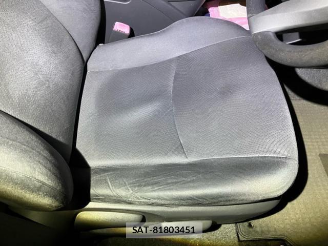 Toyota PRIUS 2009-09 8368201-12