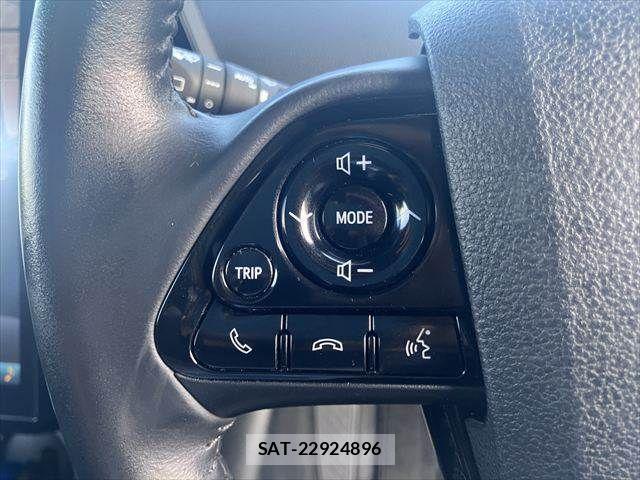 Toyota PRIUS 2019-08 8368149-16