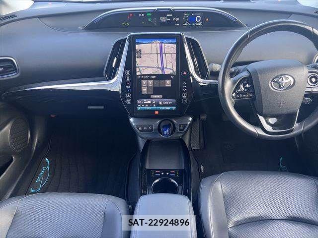 Toyota PRIUS 2019-08 8368149-2