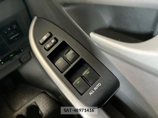 Toyota PRIUS 2010-02 8368186-11