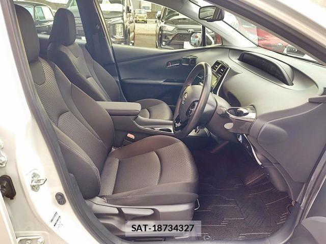 Toyota PRIUS 2021-07 8368148-19
