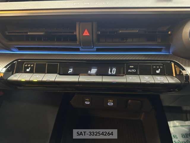 Toyota PRIUS 2023-02 8368137-10