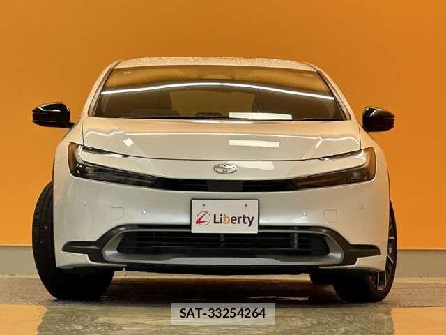 Toyota PRIUS 2023-02 8368137-19