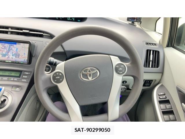 Toyota PRIUS 2010-06 8368189-15