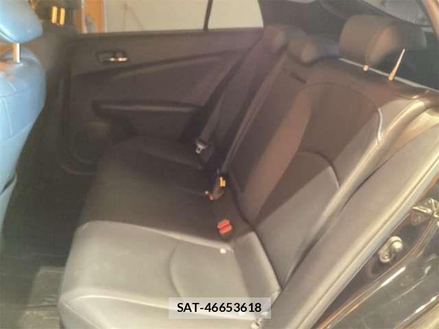 Toyota PRIUS 2018-02 8368162-15