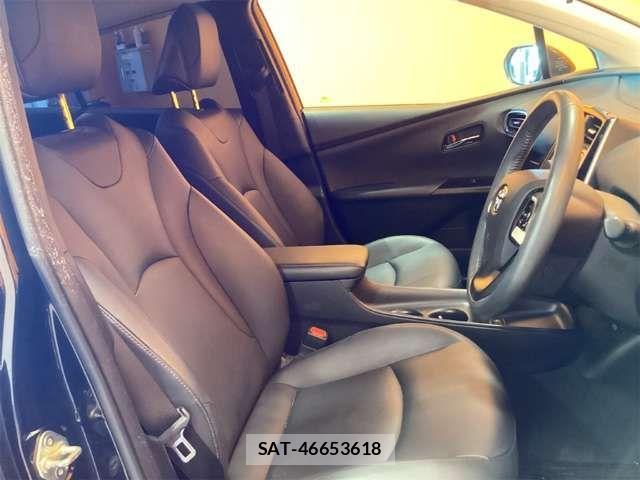 Toyota PRIUS 2018-02 8368162-17