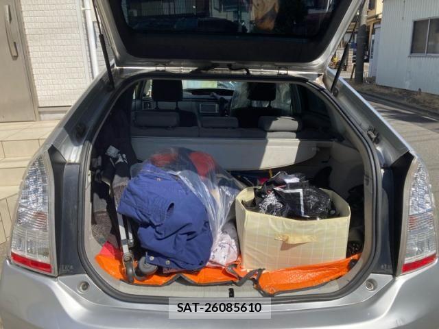 Toyota PRIUS 2010-08 8368193-21