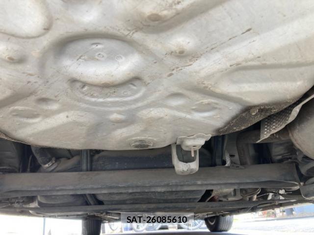 Toyota PRIUS 2010-08 8368193-26