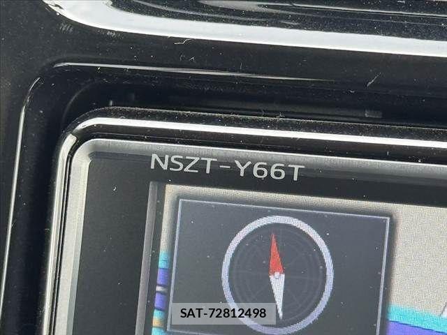 Toyota PRIUS 2018-03 8368166-21