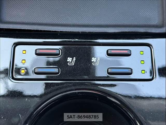 Toyota PRIUS 2019-01 8368143-9