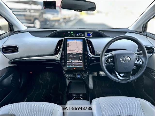 Toyota PRIUS 2019-01 8368143-1