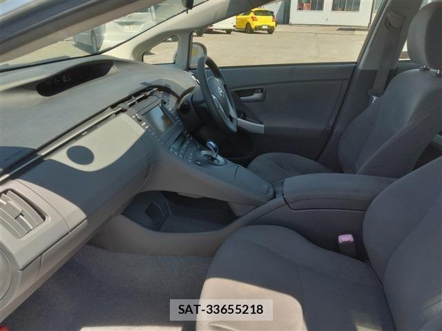 Toyota PRIUS 2009-09 8368190-12