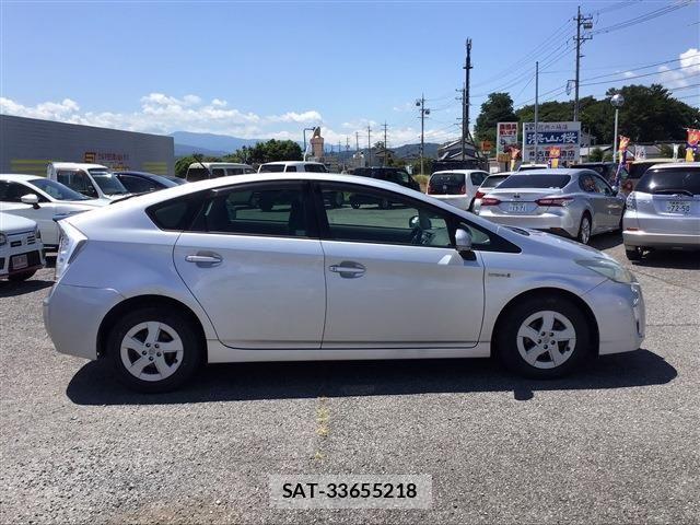 Toyota PRIUS 2009-09 8368190-3