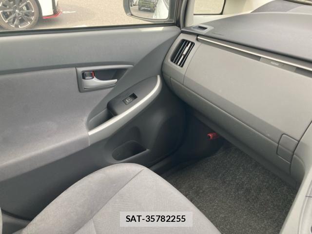 Toyota PRIUS 2009-08 8368198-20