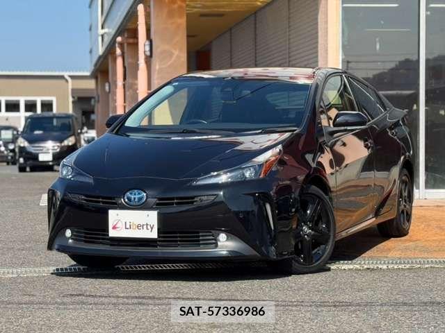 Toyota PRIUS 2021-10 8368142-9