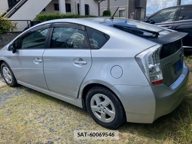 Toyota PRIUS 2009-08 8368211-3