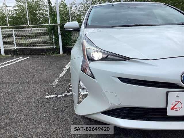 Toyota PRIUS 2016-08 8368154-14