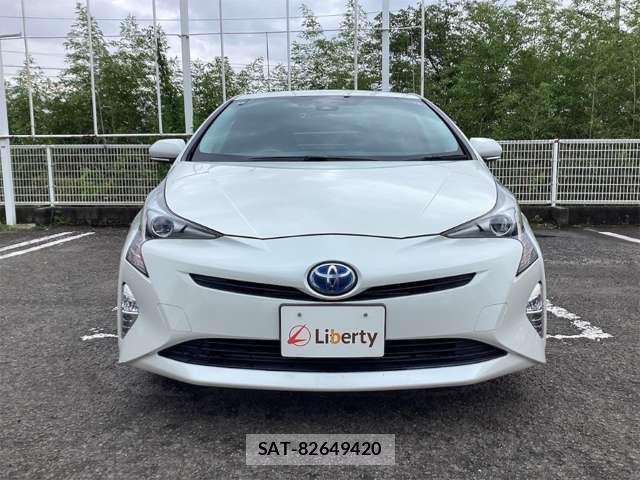 Toyota PRIUS 2016-08 8368154-5