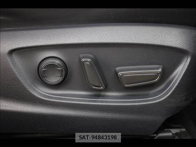 Toyota PRIUS 2019-05 8368157-16